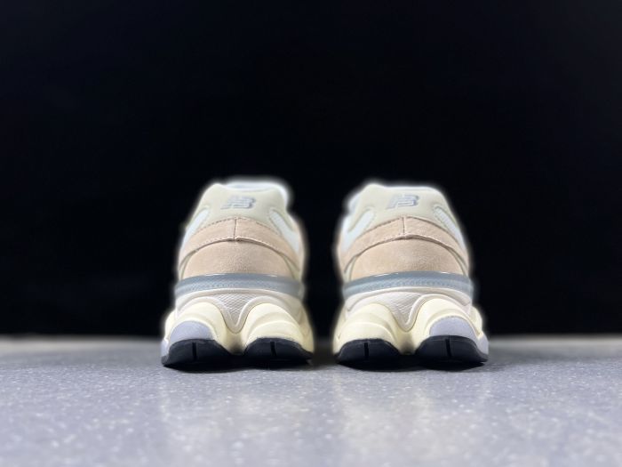 New Balance U9060WNA Sneakers in Beige and White