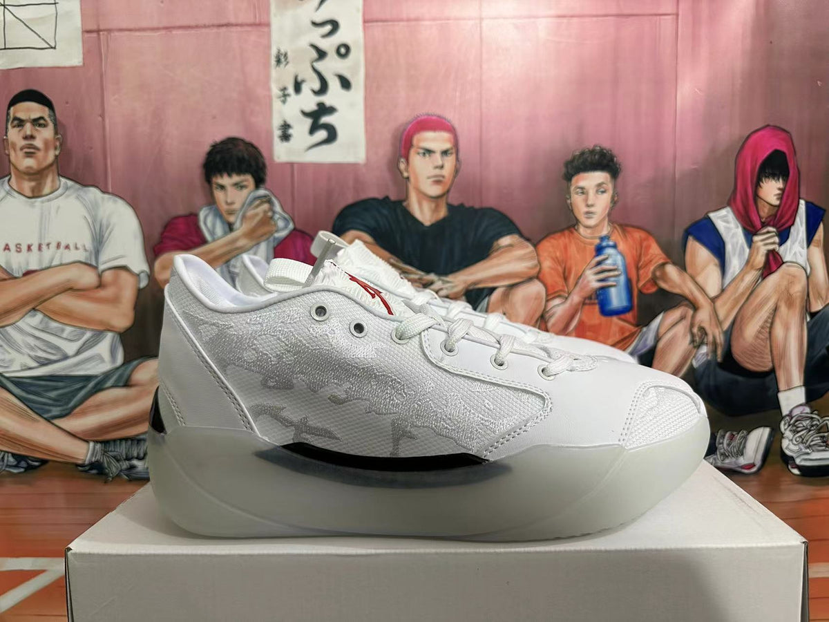 Side view showing the patterned panel and sculpted sole