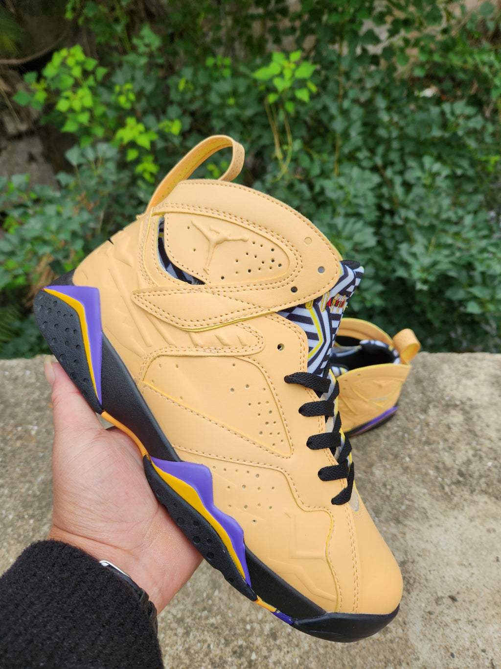 Air Jordan 7 High-Top Sneakers Wheat Purple