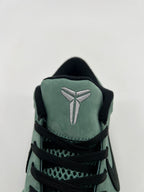 Front close-up of the embroidered tongue logo