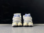 New Balance 9060 Sneakers in Lavender and Cream (U9060EEL)