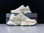 New Balance U9060WNA Sneakers in Beige and White