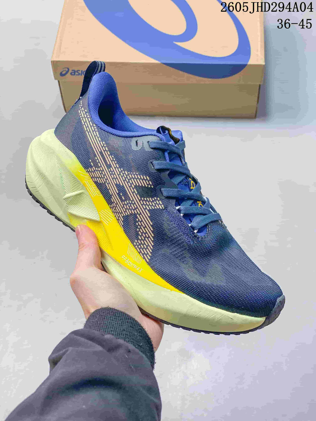 Navy and yellow ASICS NOVABLAST 5 LE running shoe