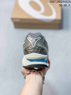 Rear view of the sneaker showing GEL branding, a blue heel cushioning section, and a cream midsole; image text shows style code 2607JHD294A24 and size range 36–46.5.