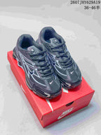 Black Nike Shox Ride 2 sneakers with white side accents displayed on a red shoe box; image text shows style reference 2607JHY629A19 and sizes 36–46.5.