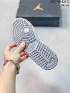 Close view of the textured outsole with circular and geometric traction patterns; image text shows sizes 36–46.