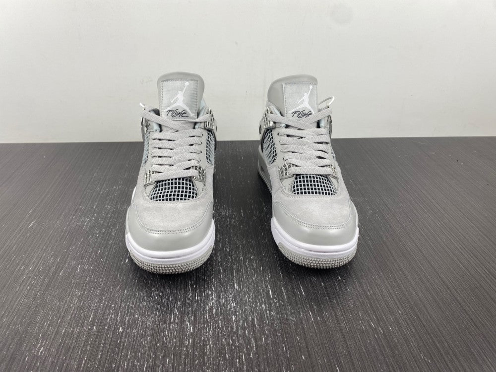 Jordan Air Jordan 4 WMNS Frozen Moments Silver Sneakers AQ9129-001