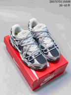 Nike V5 RNR sneakers in white, silver and black displayed on a red shoebox; image text shows style code 2607GVD118A08 and size range 36–45.