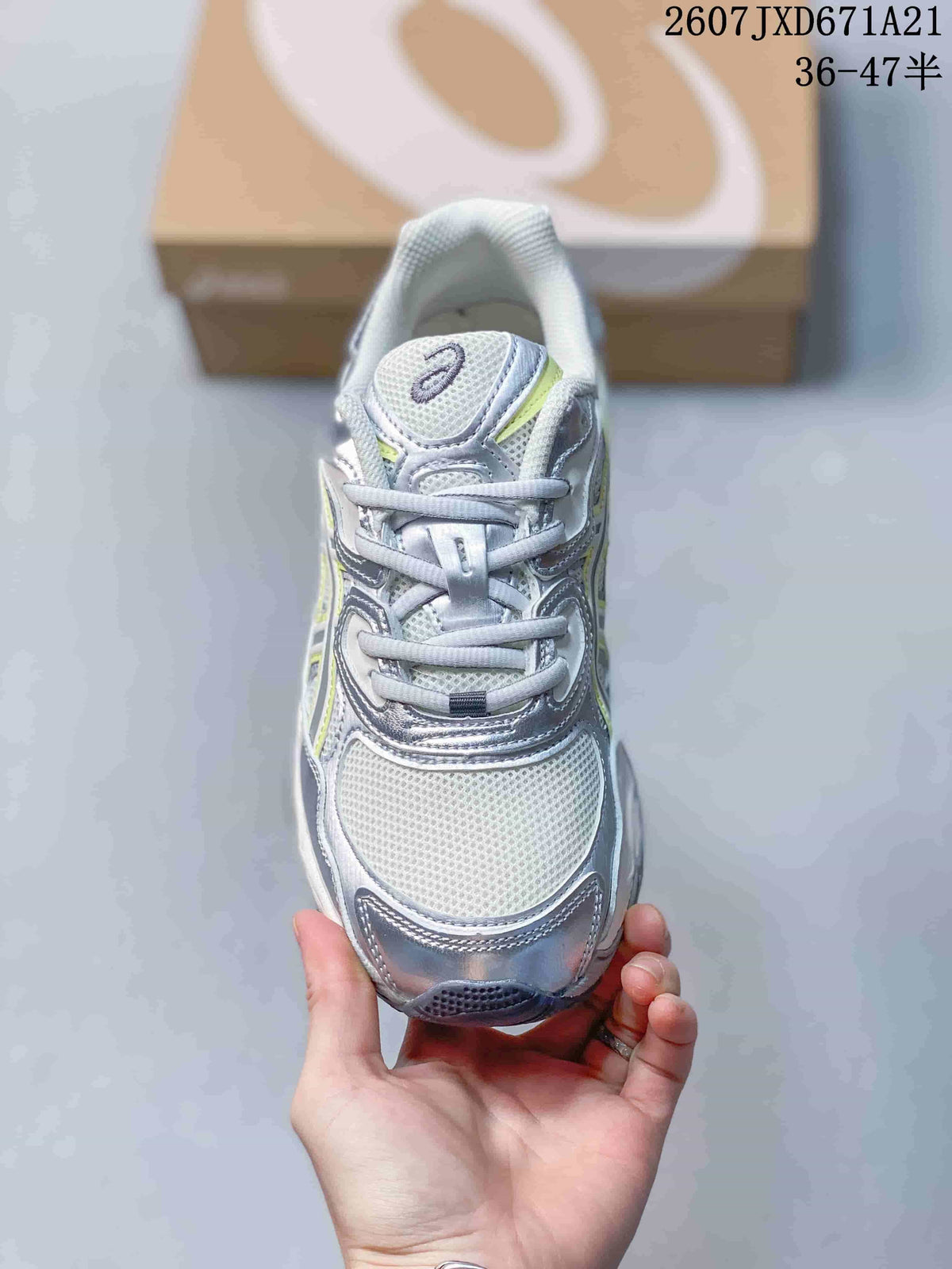 Top view of the sneaker showing the mesh toe box, laces, and tongue logo.