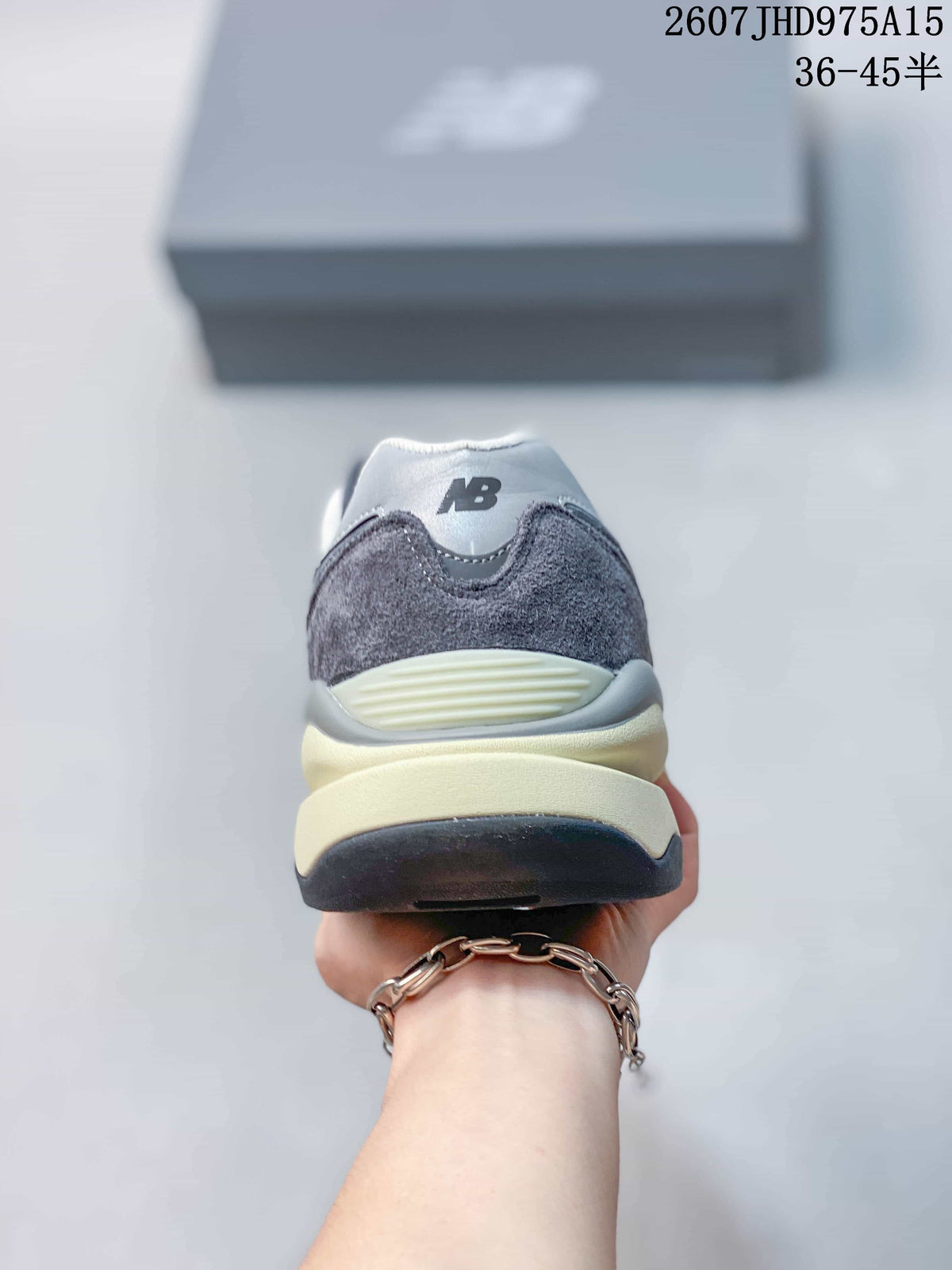 Rear view of the New Balance 5740 sneaker showing the padded heel and layered sole.