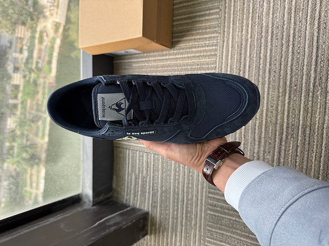 Le Coq Sportif AN-5 Navy and Cream Sneakers