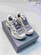 Pair of KAILAS low-top hiking shoes in light gray, off-white, and green accents displayed on a shoebox; size range 40–45 and code 2607JVD238A18 are overlaid.