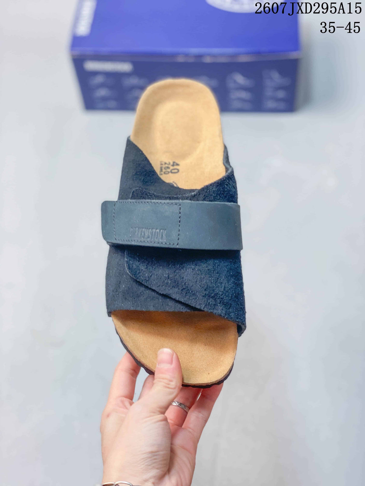 Top view of the dark blue open-toe sandal; the footbed visibly shows size 40 and the insole branding.