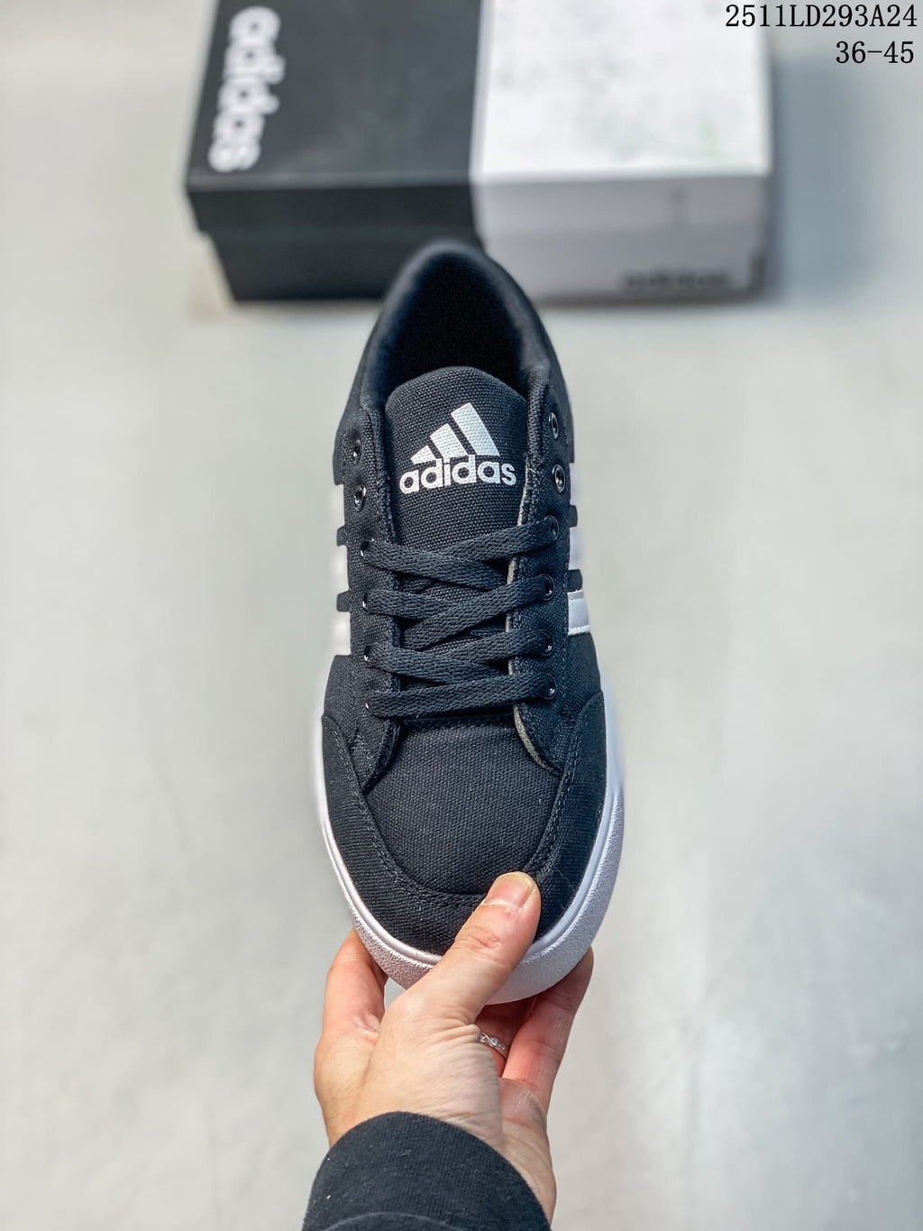 Top view of the black lace-up sneaker with an adidas logo on the tongue; overlay text shows 2511LD293A24 and size range 36–45.