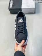 Top view of the black lace-up sneaker with an adidas logo on the tongue; overlay text shows 2511LD293A24 and size range 36–45.