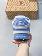 Rear view of the sneaker showing blue heel details