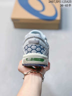 Rear view of the sneaker showing the textured heel panel, ASICS branding, and layered sole; image text shows style code 1125A25 and size range 36–45.