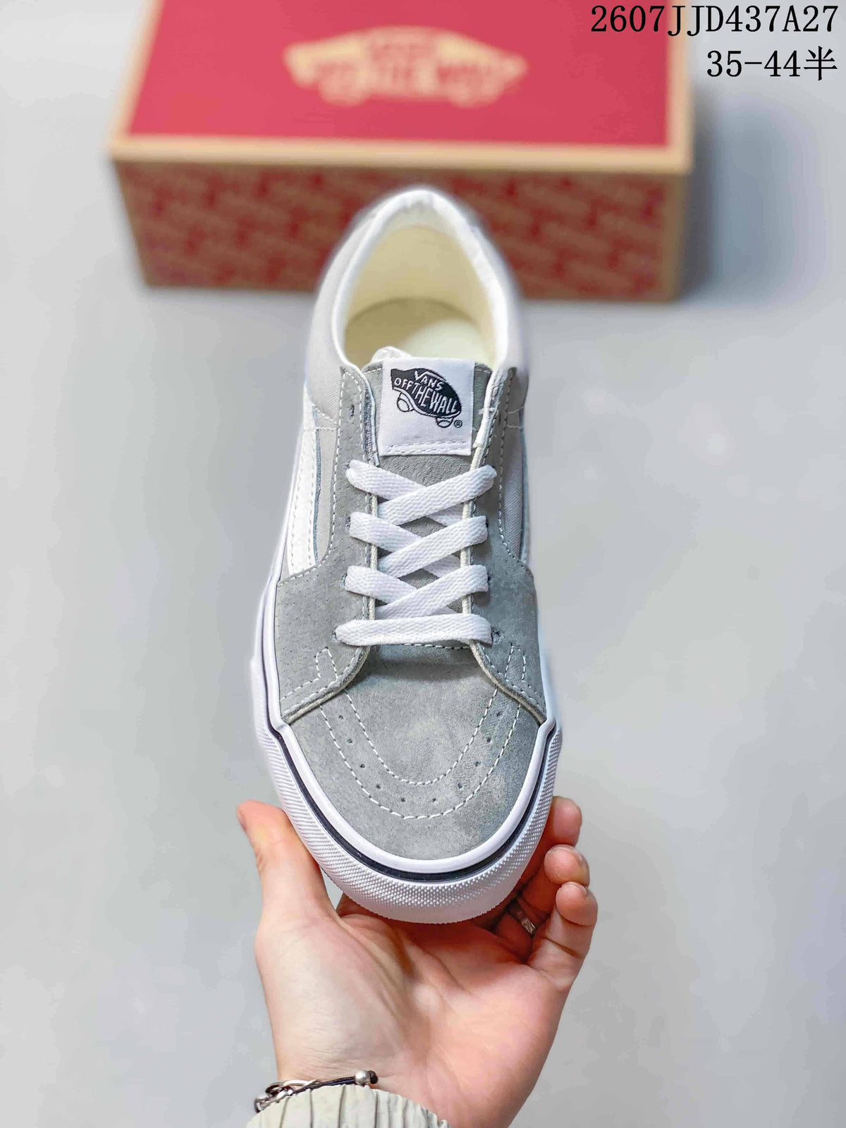 Top view showing the grey toe panel, white laces and Vans tongue label.