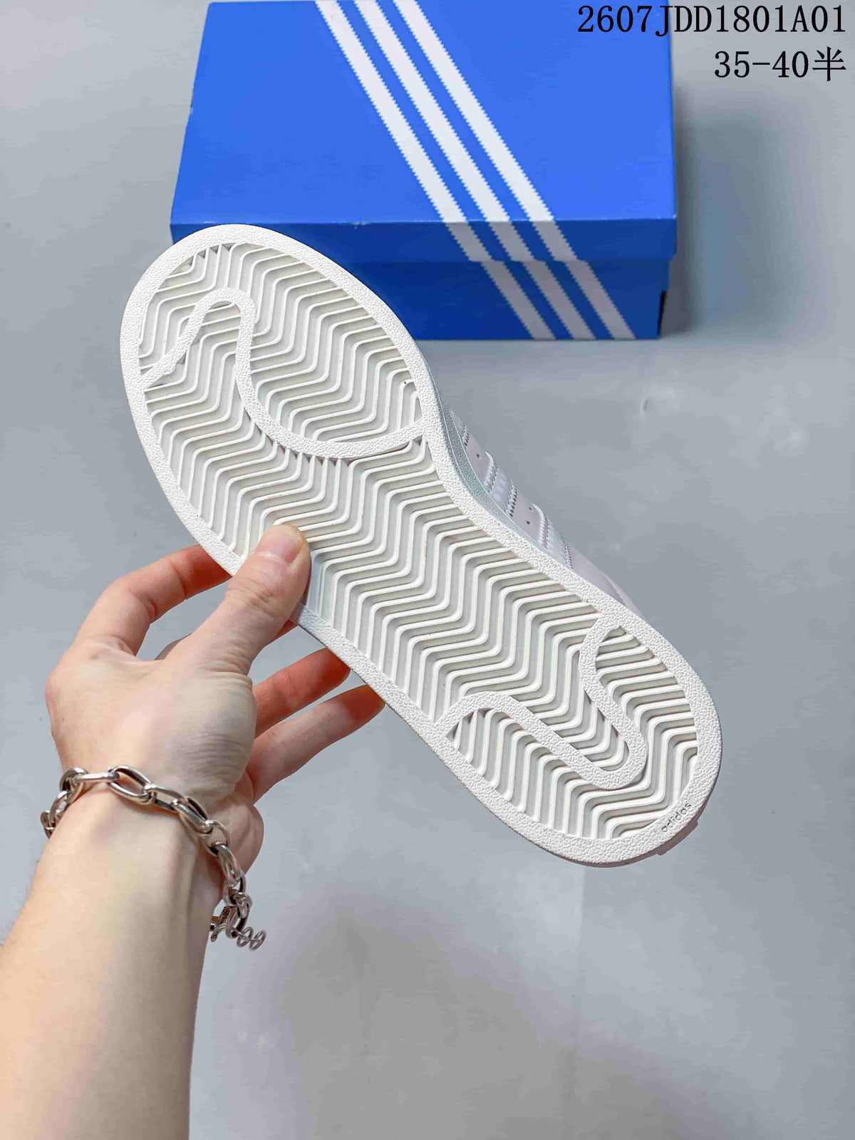 White outsole with a wavy tread pattern