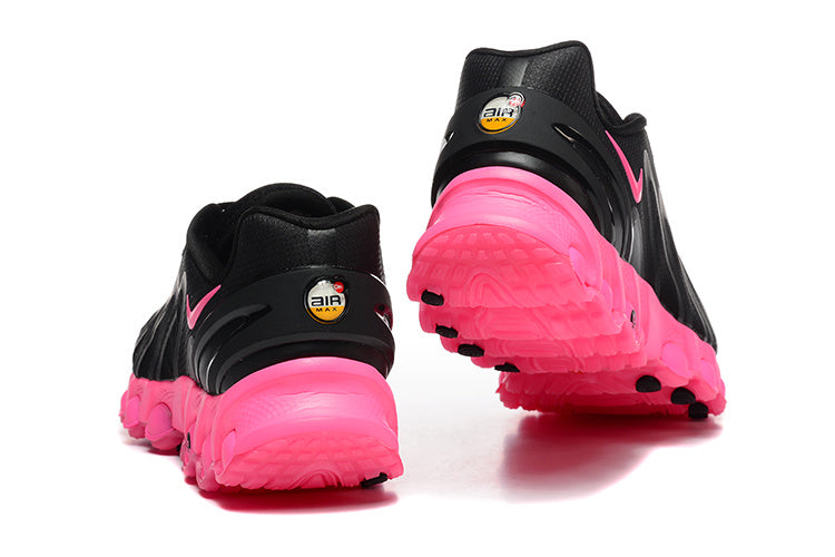 Nike Air Max DN FP Black and Pink Sneakers