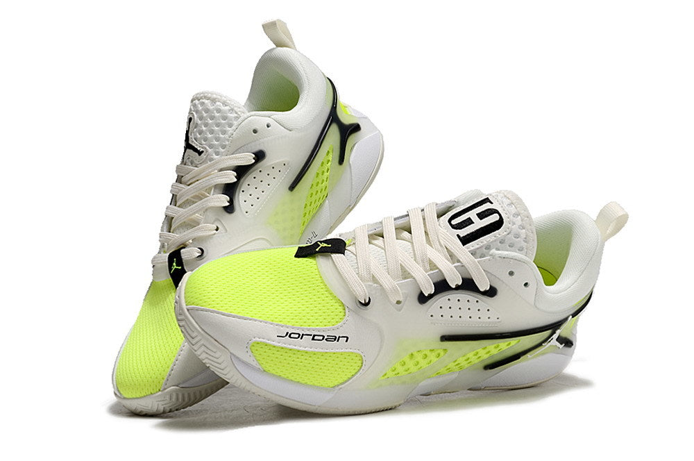 Jordan Heir shoes in white and fluorescent lime