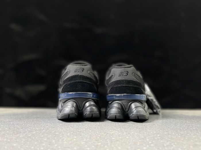 New Balance U9060BNQ Black Grey Sneakers