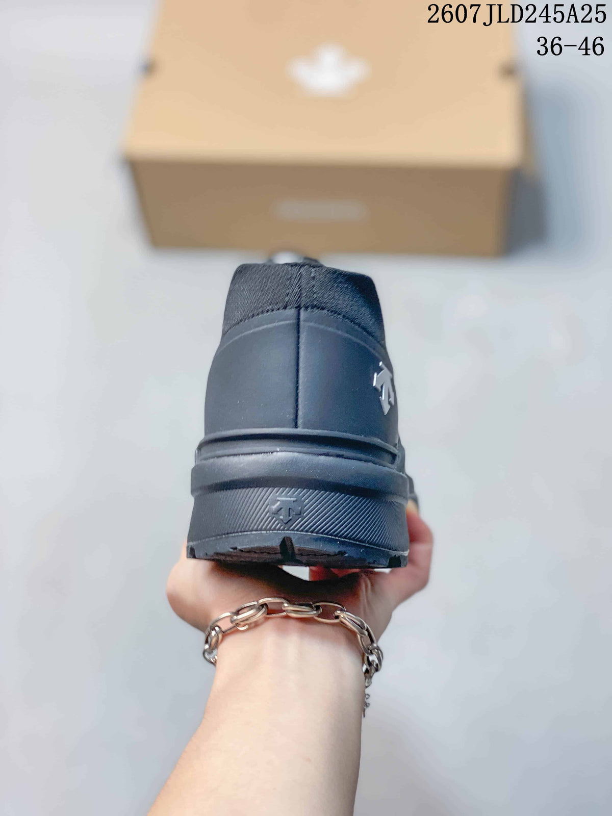 Rear view of the dark sneaker showing the heel structure and outsole edge; image text shows style code 2607JLD245A25 and size range 36–46.