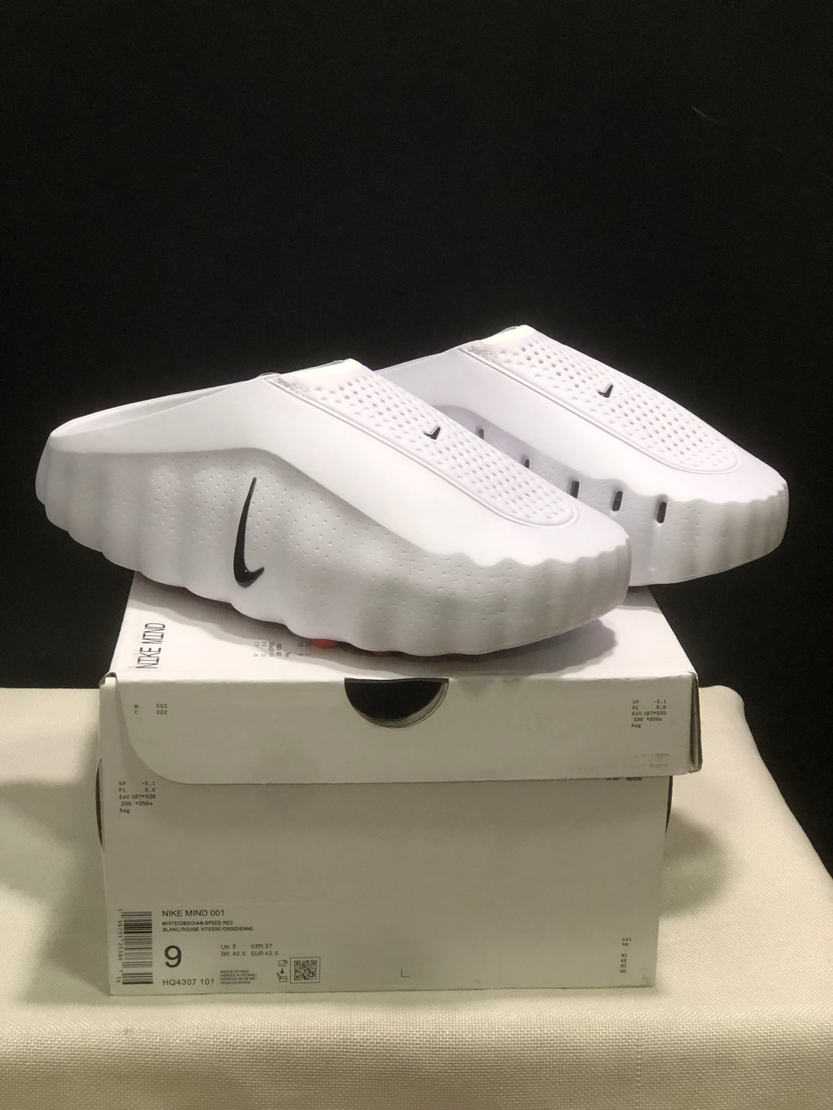 Nike Mind 001 Slides White/Black HQ4307-101