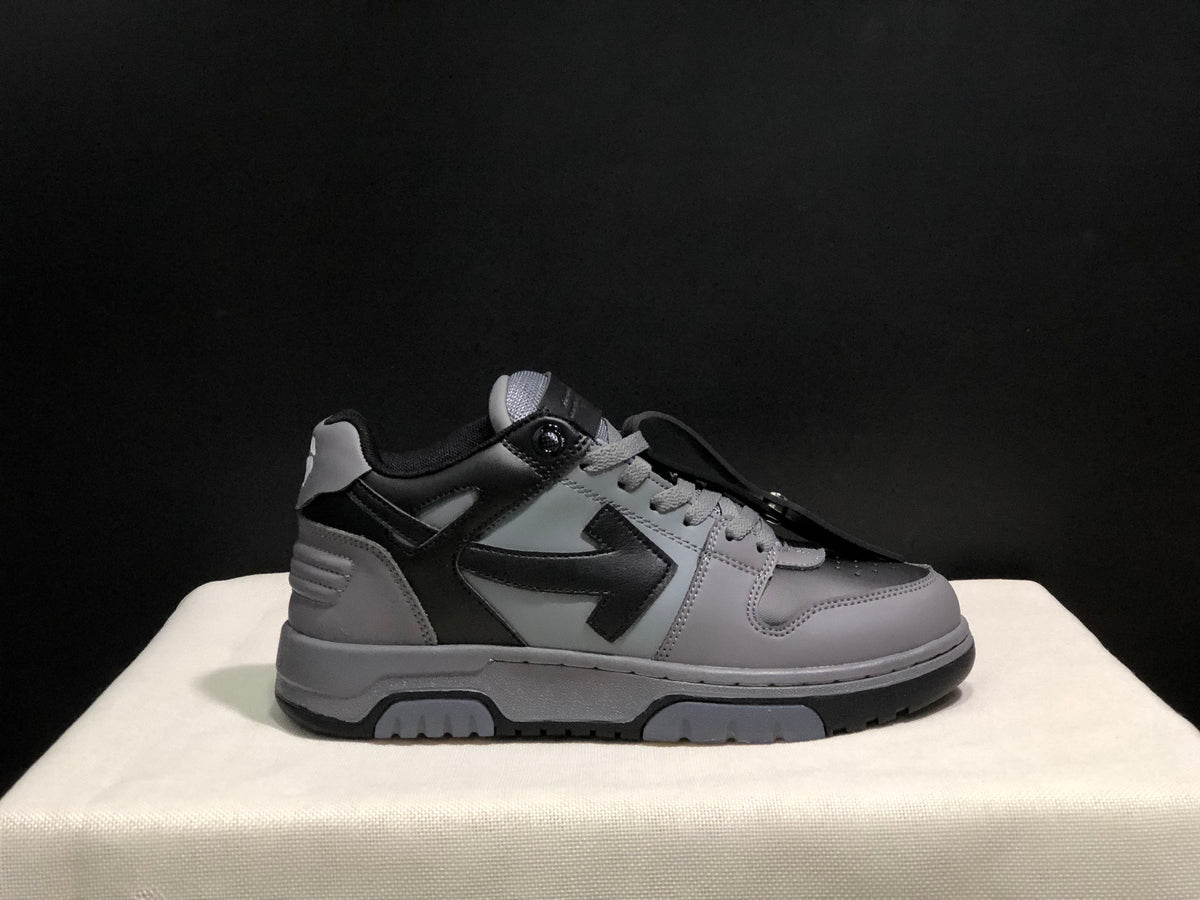 Opposite side profile showing the low-top silhouette, padded heel and textured outsole.