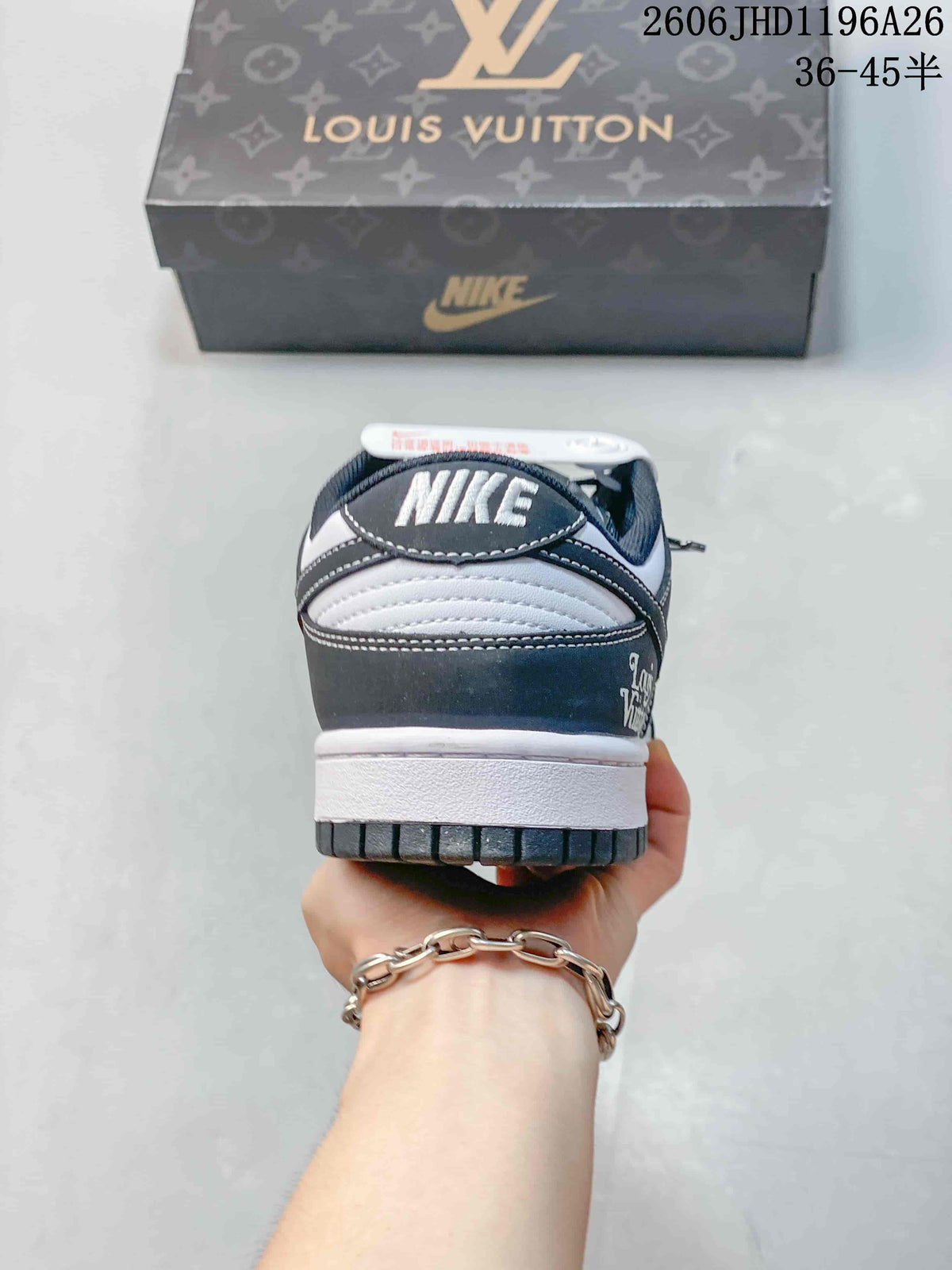 Heel view showing the Nike-branded heel panel and printed box