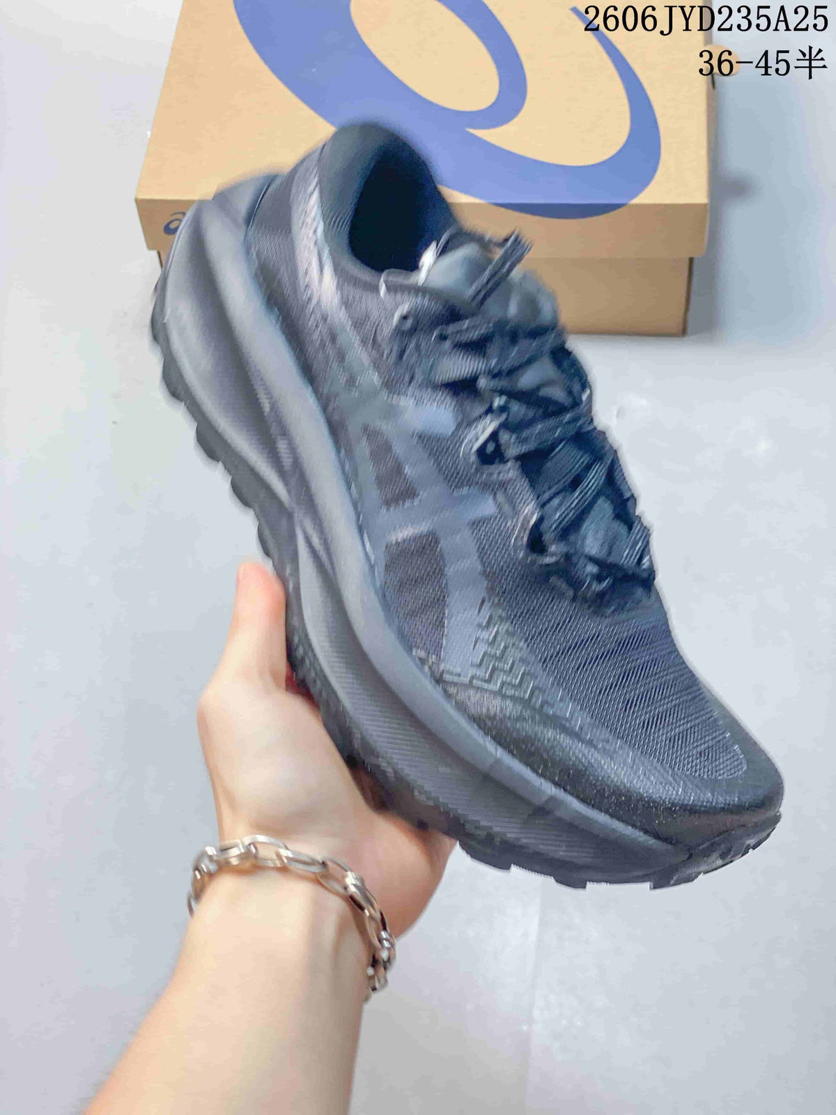 Side view of a dark gray ASICS GEL-TRABUCO MAX 5 shoe