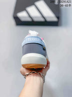 Rear view showing the padded dark heel panel, white heel pull tab and TERREX branding.