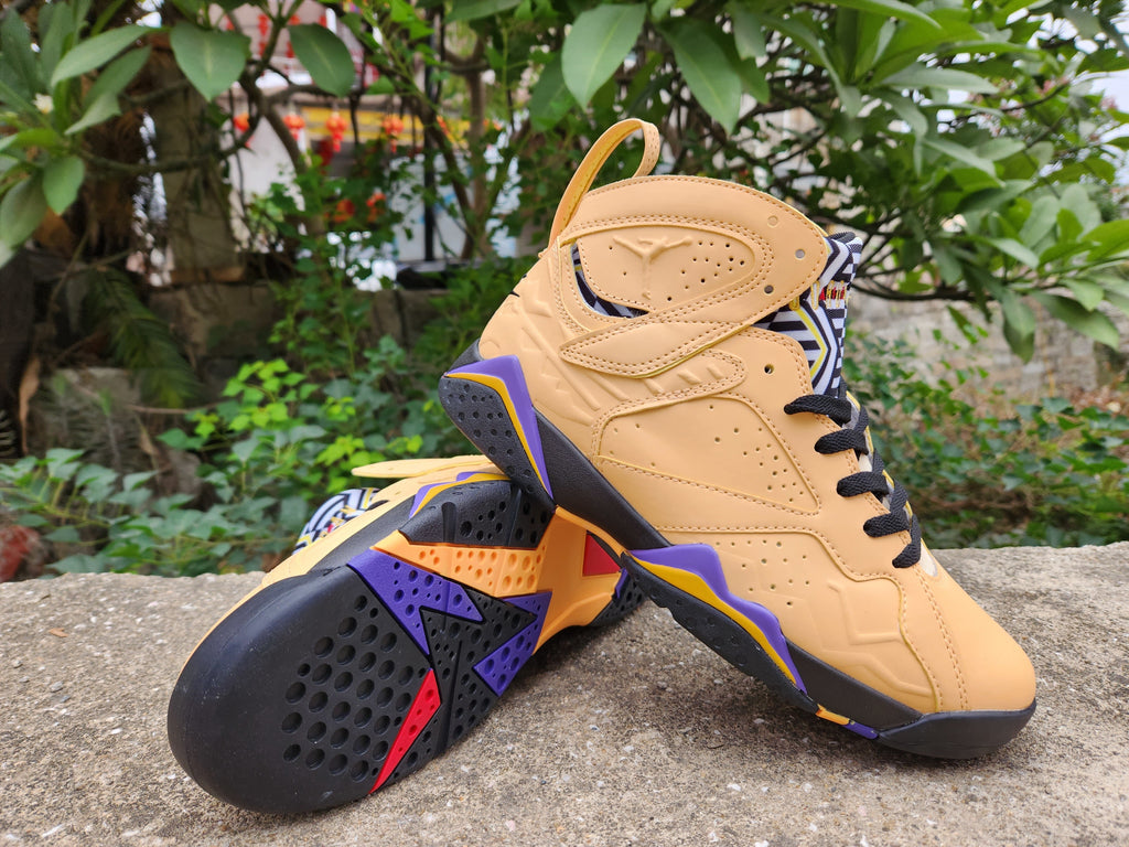 Air Jordan 7 High-Top Sneakers Wheat Purple