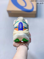 Rear view of the sneaker showing the multicolor heel design, blue vertical detail and visible FFBLAST+ marking; image text shows 2607JHD114A24 and 36–45 half sizes.