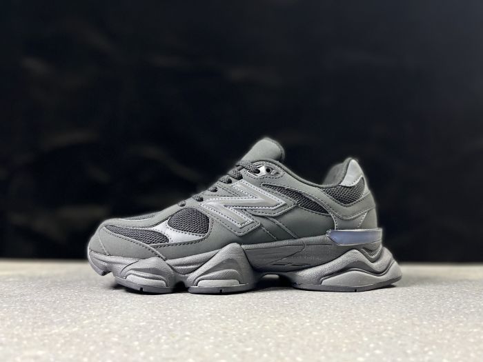 New Balance U9060ZGE Grey Lifestyle Sneakers