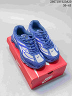 Blue and white Nike Shox Ride 2 sneakers displayed on a red shoebox; overlay text shows 2607JHY620A20 and sizes 36-45.