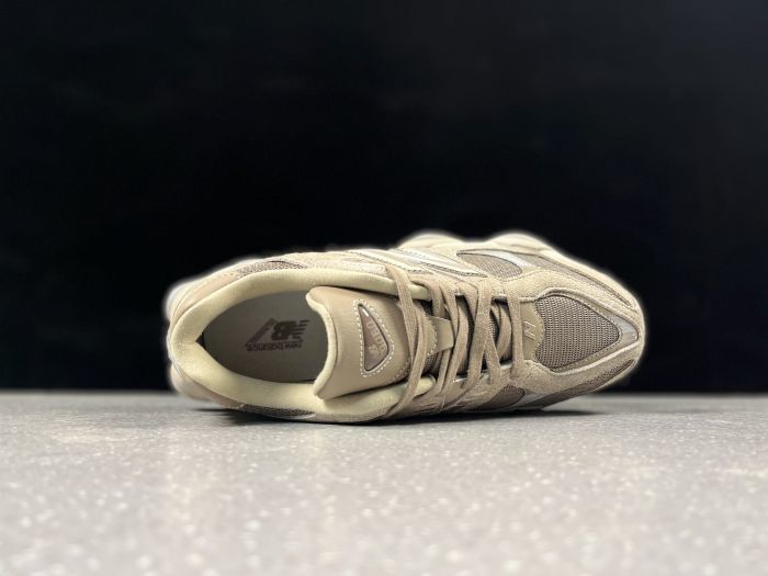 New Balance U9060PB Beige Sneakers