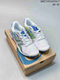 Pair of white ASICS GEL-Resolution 5 tennis shoes with blue and neon yellow accents displayed on an ASICS shoe box; image text shows style code 2607 TYD1647A17 and EU size range 40–45.
