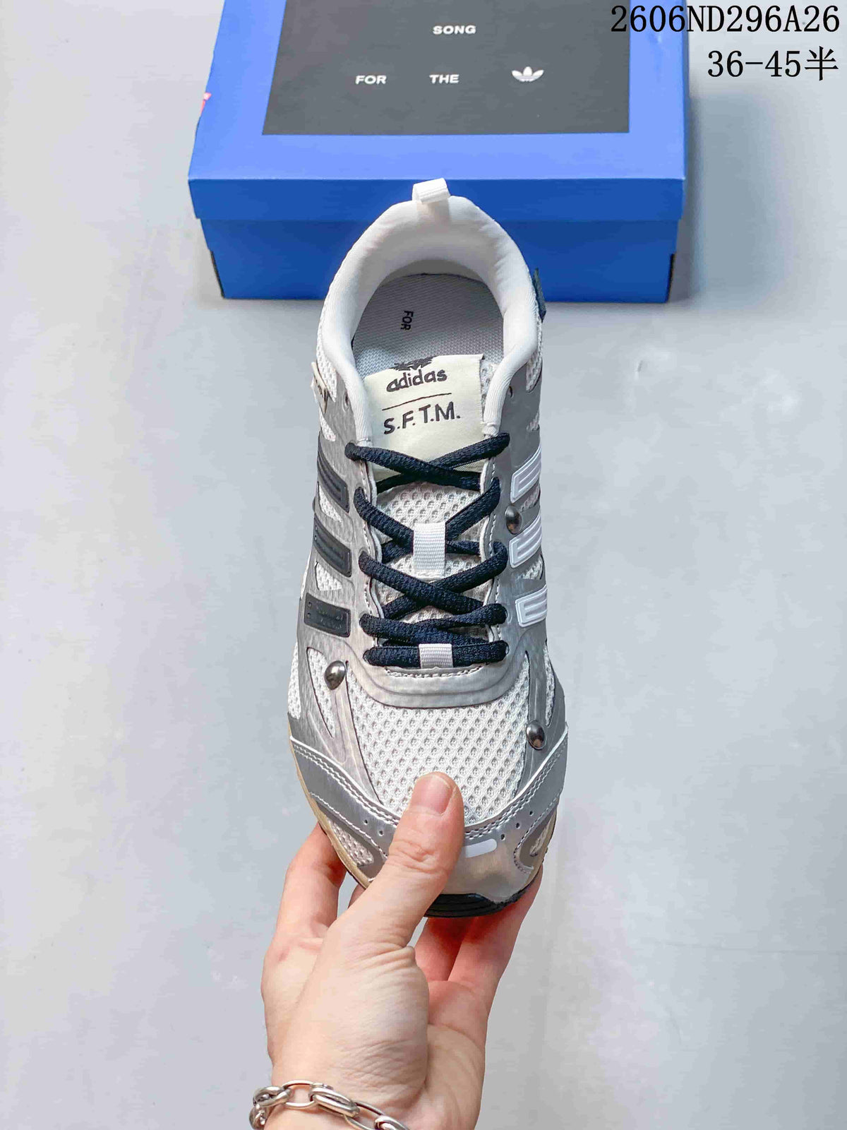 Top view showing the textured toe box, dark laces, padded tongue and layered side panels.
