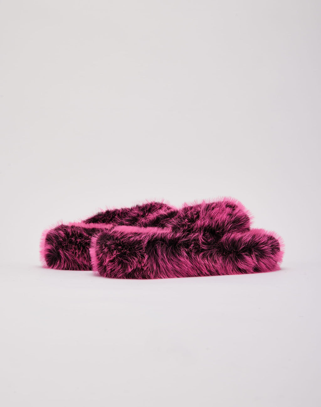 Steve Madden Fizzy Slippers